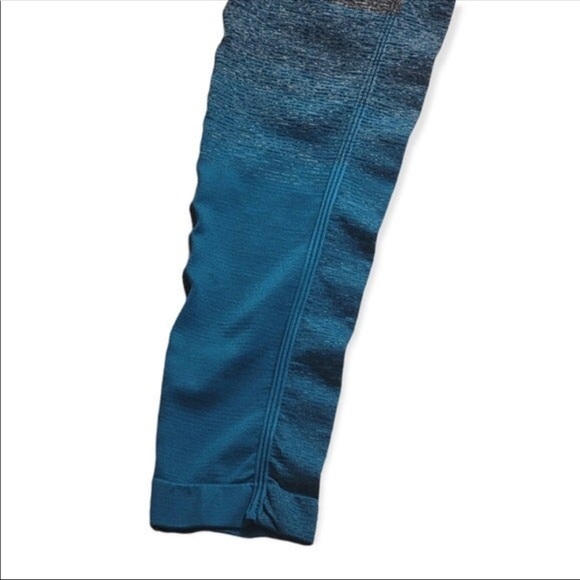 Gymshark Amplify Leggings - Picture 3 of 8